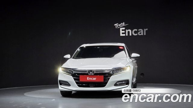 Honda Accord (X) 2.0 Hybrid Touring 2020 — фото 3