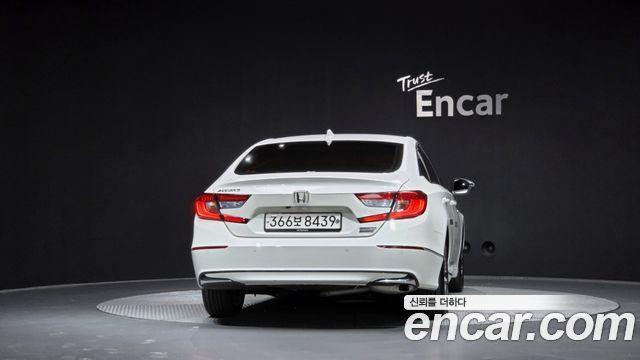 Honda Accord (X) 2.0 Hybrid Touring 2020 — фото 4