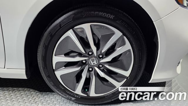 Honda Accord (X) 2.0 Hybrid Touring 2020 — фото 5