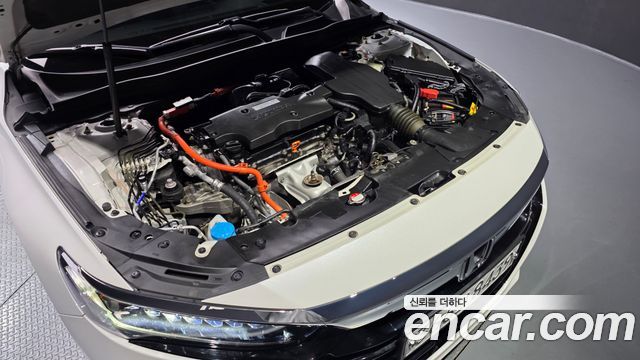 Honda Accord (X) 2.0 Hybrid Touring 2020 — фото 6