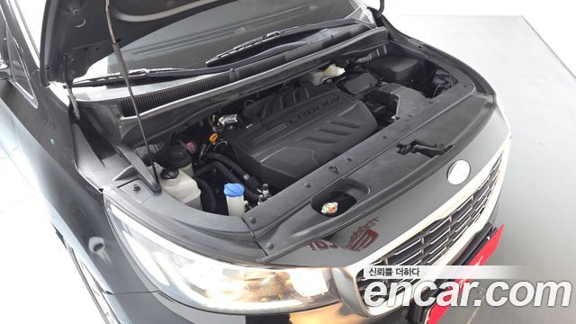 Kia Carnival 9-Seater Prstige 2019 — фото 6