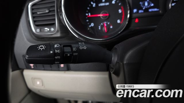 Kia Carnival 9-Seater Prstige 2019 — фото 29