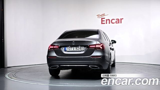 Mercedes-Benz A-Class (W177) A220 Sedan 2022 — фото 4