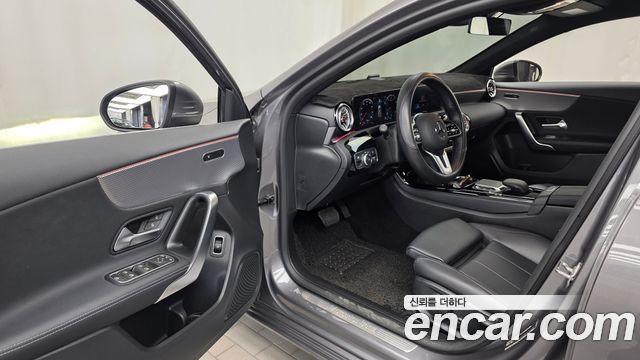 Mercedes-Benz A-Class (W177) A220 Sedan 2022 — фото 10