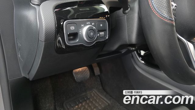Mercedes-Benz A-Class (W177) A220 Sedan 2022 — фото 18