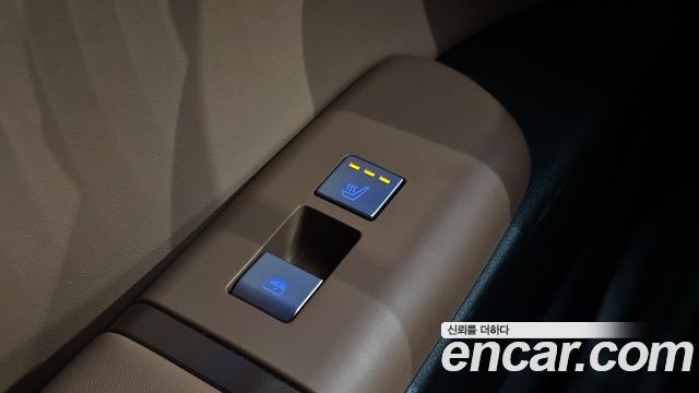 Hyundai Grandeur (GN7) 2,5 Gasoline 2WD Calligraphy 2023 — фото 19