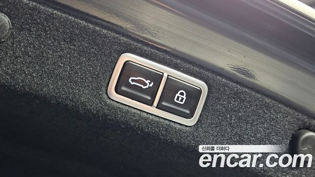 Hyundai Grandeur (GN7) 2,5 Gasoline 2WD Calligraphy 2023 — фото 30