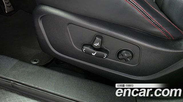 KG Mobility (SsangYong) Very New Tivoli Gasoline 1.5 2WD Limitied Edition 2021 — фото 28