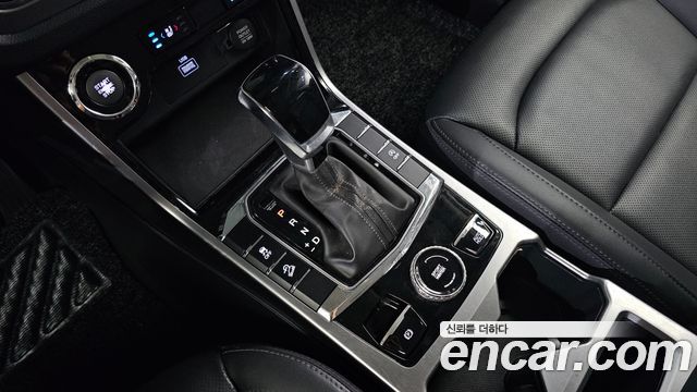 KG Mobility (SsangYong) Beautiful Korando Gasoline 1.5 2WD C7 2023 — фото 9