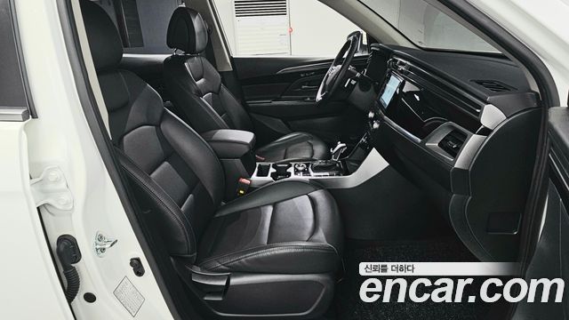 KG Mobility (SsangYong) Beautiful Korando Gasoline 1.5 2WD C7 2023 — фото 12