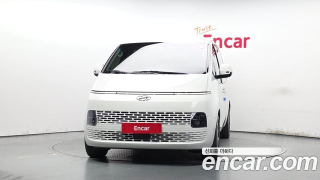 Hyundai Staria Tourer 9-Seater Modern 2023 — фото 3