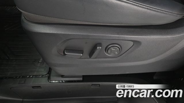 Hyundai Staria Tourer 9-Seater Modern 2023 — фото 38
