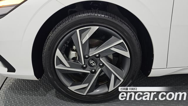 Hyundai Avante (CN7) 1.6 Inspiration 2024 — фото 5