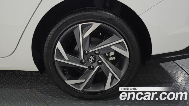 Hyundai Avante (CN7) 1.6 Inspiration 2024 — фото 21