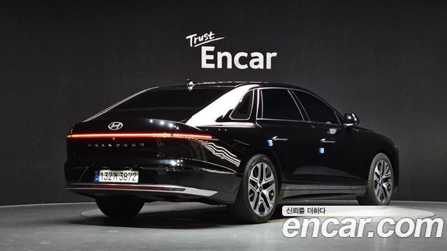 Hyundai Grandeur (GN7) 2,5 Gasoline 2WD Exclusive 2023 — фото 2