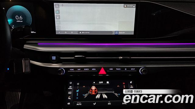 Hyundai Grandeur (GN7) 2,5 Gasoline 2WD Exclusive 2023 — фото 19