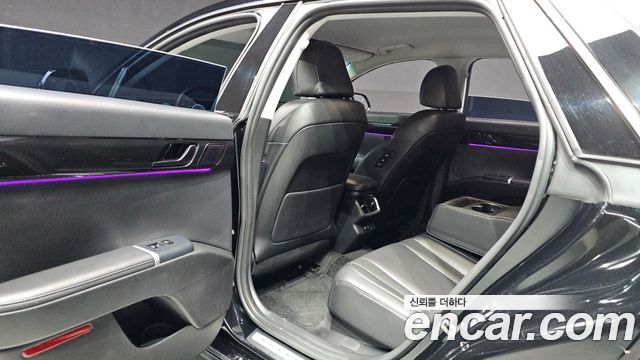 Hyundai Grandeur (GN7) 2,5 Gasoline 2WD Exclusive 2023 — фото 26