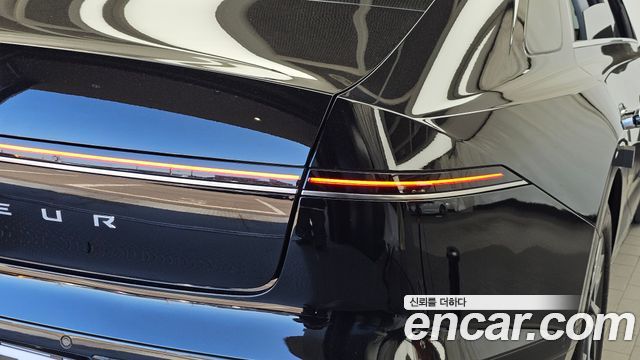 Hyundai Grandeur (GN7) 3.5 Gasoline 2WD Premium 2023 — фото 23