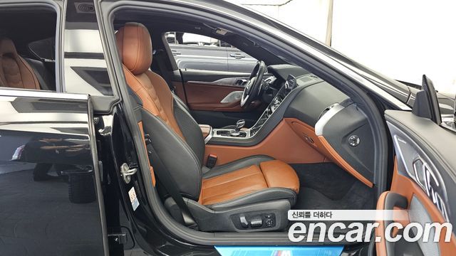BMW 8 Series (G15) 840i xDrive M Sport Gran Coupe 2020 — фото 11