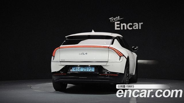 Kia EV6 Standard 4WD Earth 2023 — фото 4