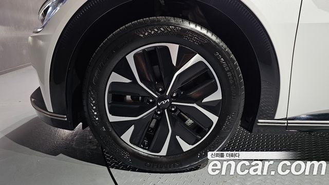 Kia EV6 Standard 4WD Earth 2023 — фото 5