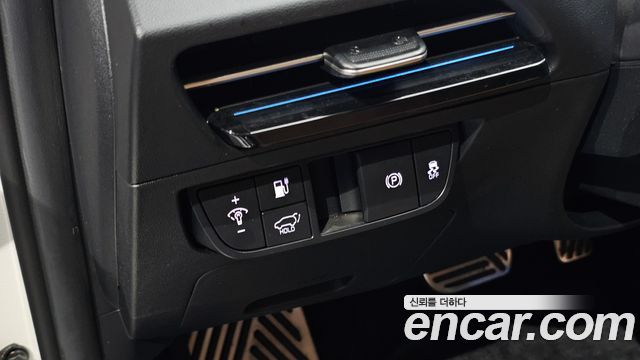 Kia EV6 Standard 4WD Earth 2023 — фото 20