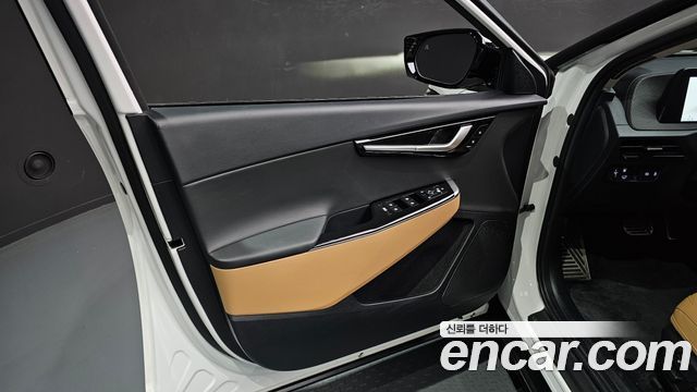 Kia EV6 Standard 4WD Earth 2023 — фото 24