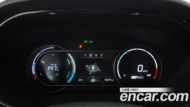 Kia Niro Plus Air 2022 — фото 8