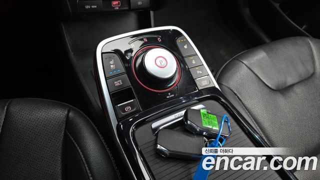 Kia Niro Plus Air 2022 — фото 9