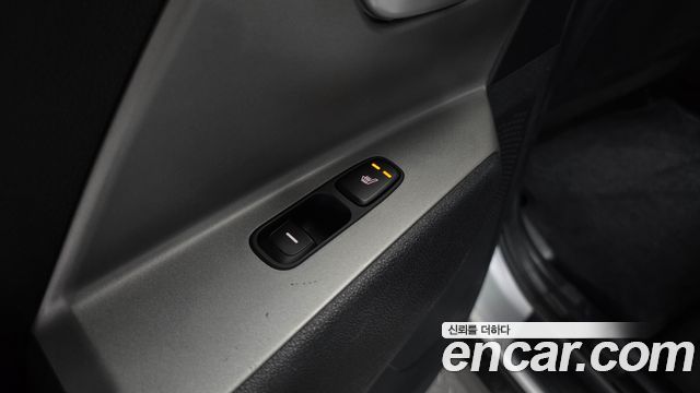 Kia Niro Plus Air 2022 — фото 16