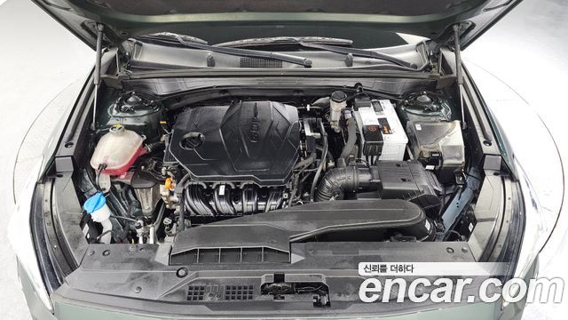 Kia K8 2.5 Gasoline 2WD Noblesse 2022 — фото 6