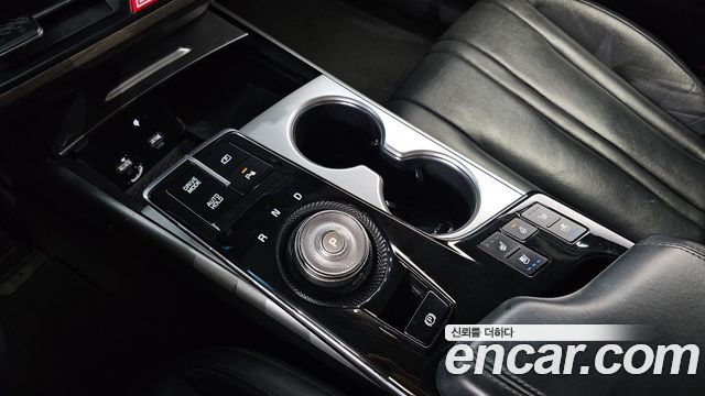 Kia K8 2.5 Gasoline 2WD Noblesse 2022 — фото 9