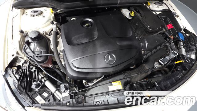 Mercedes-Benz A-Class (W176) A200 2018 — фото 6