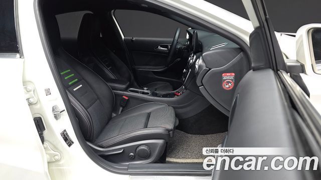 Mercedes-Benz A-Class (W176) A200 2018 — фото 11