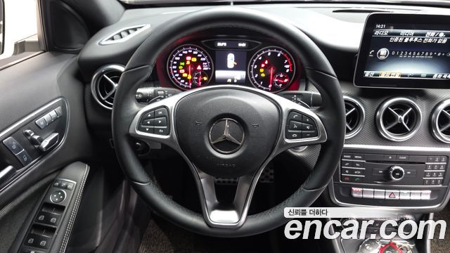 Mercedes-Benz A-Class (W176) A200 2018 — фото 13