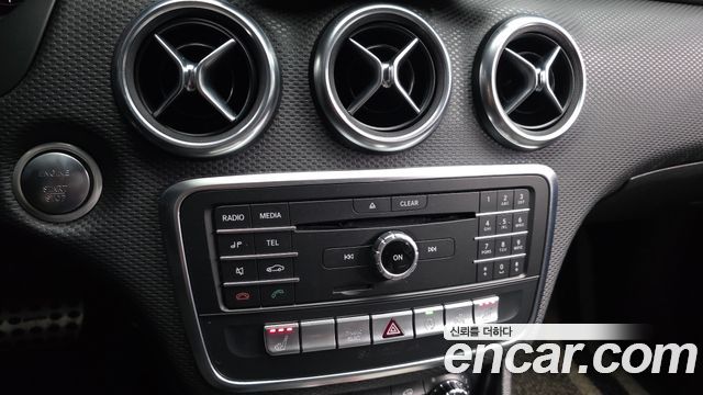 Mercedes-Benz A-Class (W176) A200 2018 — фото 16