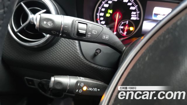 Mercedes-Benz A-Class (W176) A200 2018 — фото 18