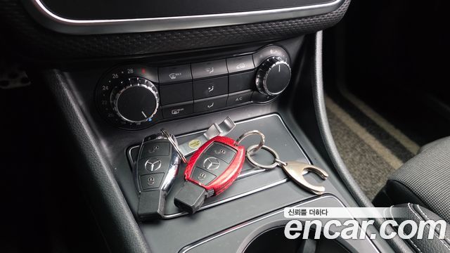 Mercedes-Benz A-Class (W176) A200 2018 — фото 27