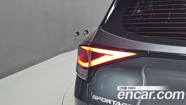 Kia Sportage (V) Diesel 2.0 2WD Trendy 2022 — фото 23