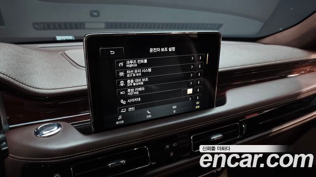 Lincoln Aviator (II) 3.0 Black Label AWD 2020 — фото 19