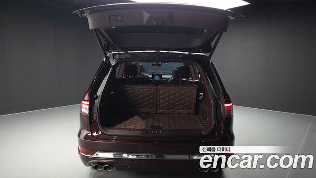 Lincoln Aviator (II) 3.0 Black Label AWD 2020 — фото 33