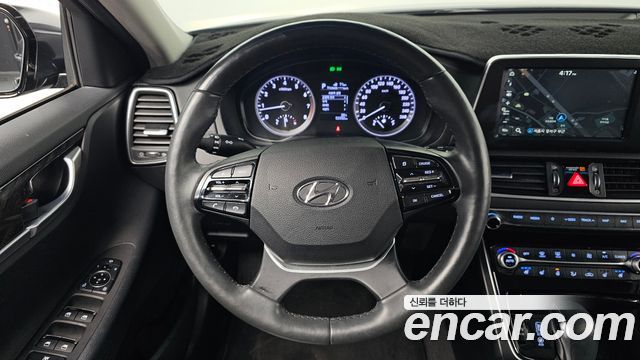 Hyundai Grandeur (IG) 2.4 Premium 2019 — фото 13