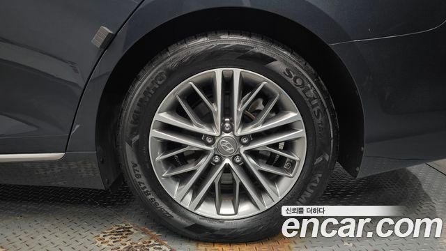 Hyundai Grandeur (IG) 2.4 Premium 2019 — фото 21