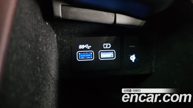 Genesis GV70 2.5T Gasoline AWD 2021 — фото 27