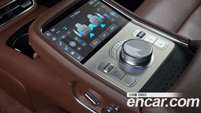 Genesis G90 (RS4) Gasoline 3.5 Turbo AWD 2022 — фото 18