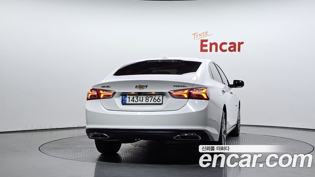 Chevrolet Malibu 2.0 Turbo Premier Special 2022 — фото 4