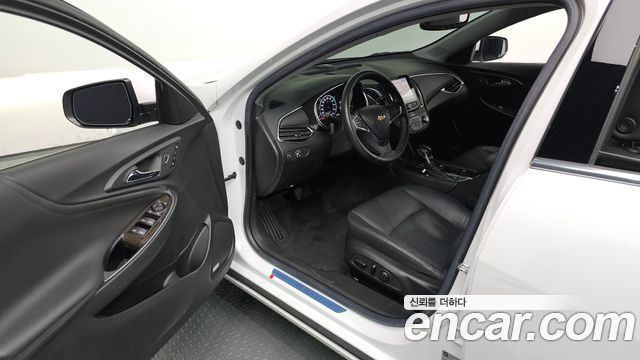 Chevrolet Malibu 2.0 Turbo Premier Special 2022 — фото 10