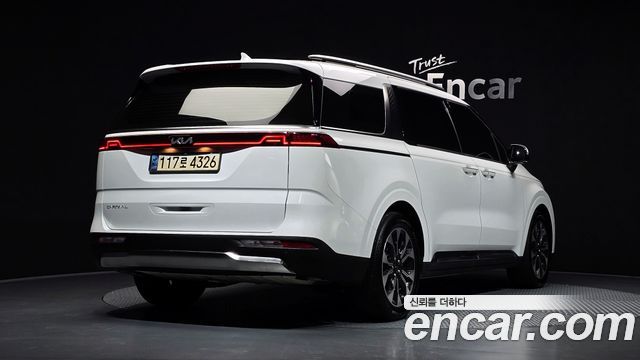 Kia Carnival (IV) Gasoline 7-Seater Signature 2023 — фото 2