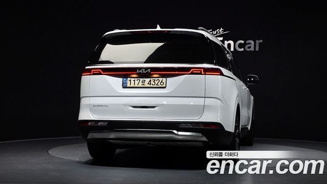 Kia Carnival (IV) Gasoline 7-Seater Signature 2023 — фото 4