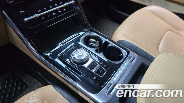 Kia Carnival (IV) Gasoline 7-Seater Signature 2023 — фото 9